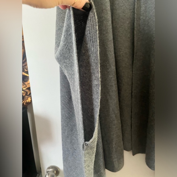 Weekend Stories Poncho - Picture 6 of 8